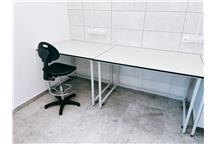 stol laboratoryjny jorlab z blatem HPL.jpg