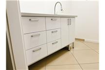 szuflady laboratoryjne podblatowe