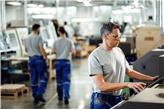 Innowacje w produkcji kontraktowej: jak nowoczesne technologie zmieniają branżę?