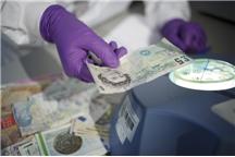mikrobiologia-banknotów-2.jpg