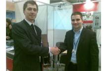 EuroLab 2011: podbite oko i złamana ręka na stoisku portalu laboratoria.xtech.pl ? EuroLab 2011: podbite oko i złamana ręka na stoisku portalu laboratoria.xtech.pl ?